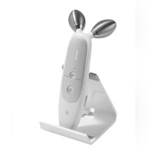 Age-R Derma EMS Shot (comes with stand and charger/ no instruction manual)